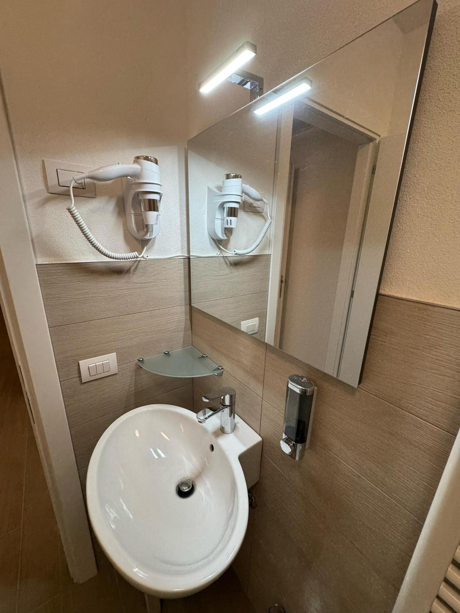 סנטה מריה די סאלה Hotel Villa Mary מראה חיצוני תמונה