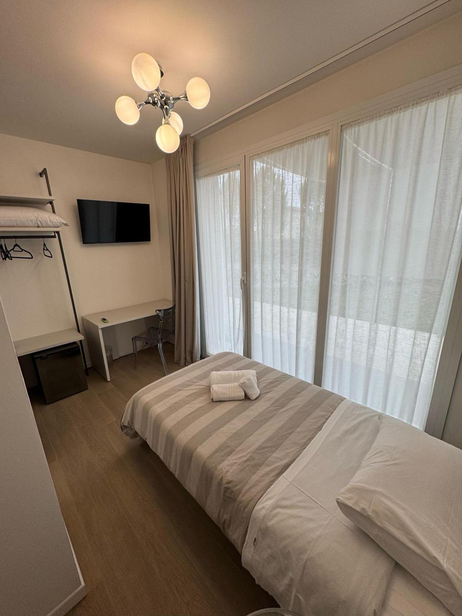 סנטה מריה די סאלה Hotel Villa Mary מראה חיצוני תמונה
